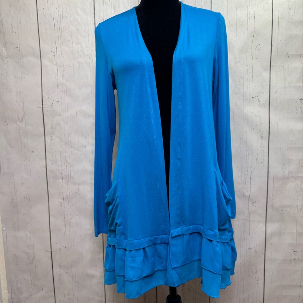 Liz Lange Blue Open Front Cardigan Size M Ruffle Hem Layered Feminine Essential